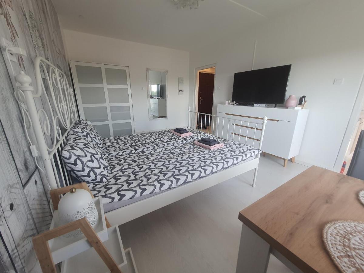 Hegyalja Apartman Miskolc Exterior foto