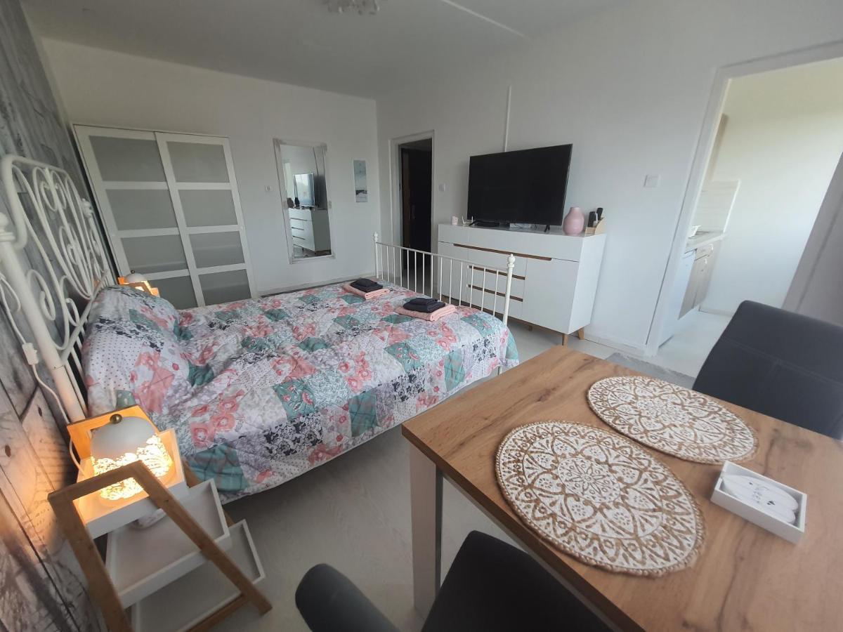 Hegyalja Apartman Miskolc Exterior foto